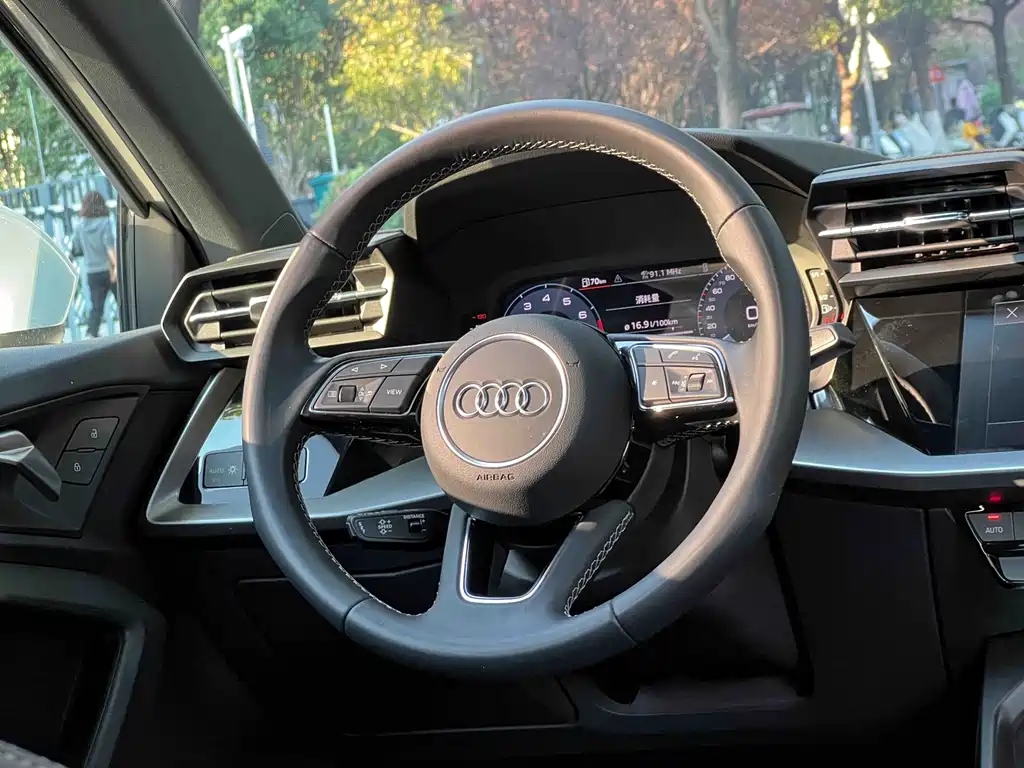 Audi Audi A3 2023 Facelift Sportback 35 TFSI Fashion Sport Edition 2023 - thumbnail 16