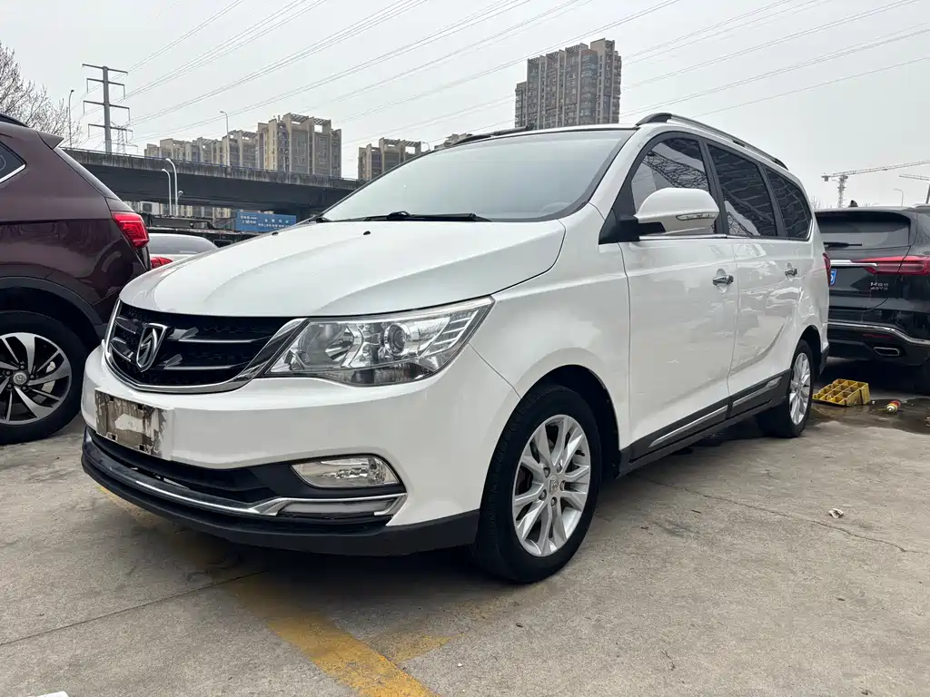 Baojun Baojun 730 2016 1.5L Manual Comfort 7-seater China V 2017