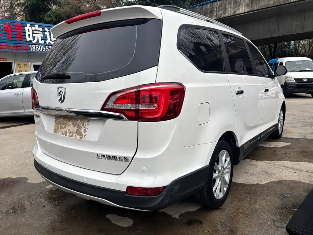 Baojun Baojun 730 2016 1.5L Manual Comfort 7-seater China V 2017 - thumbnail 4