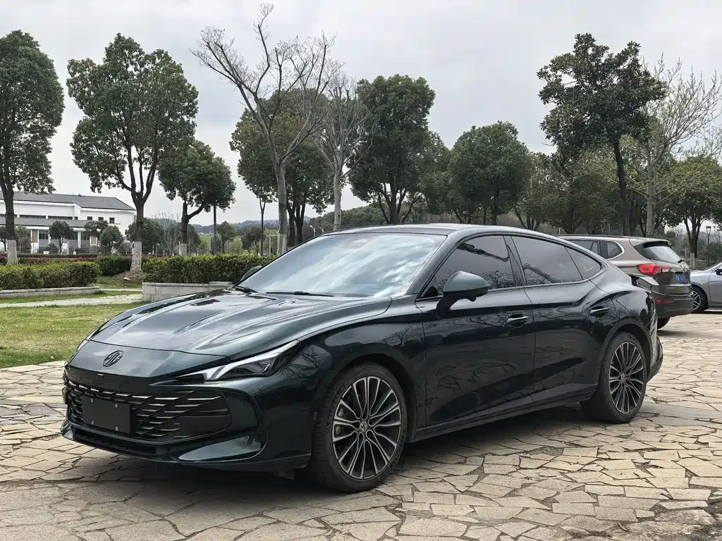 MG MG7 2023 2.0T Automatic Luxury Edition 2024