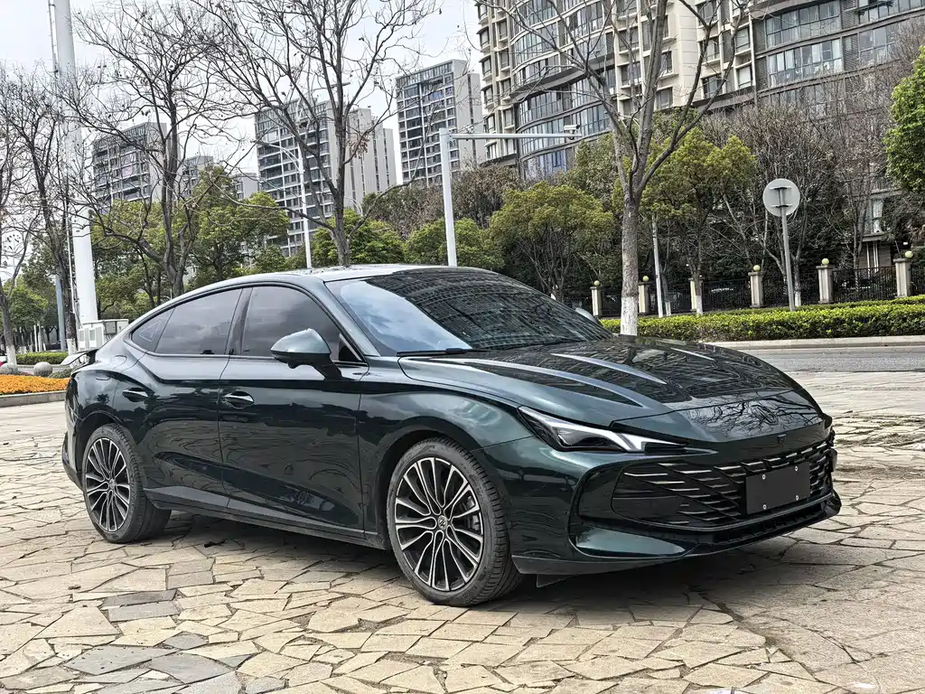 MG MG7 2023 2.0T Automatic Luxury Edition 2024 - thumbnail 3