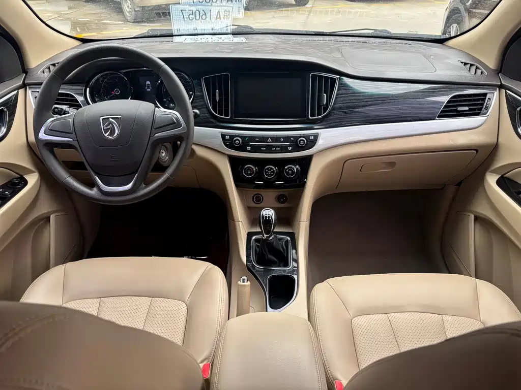 Baojun Baojun 730 2016 1.5L Manual Comfort 7-seater China V 2017 - thumbnail 10