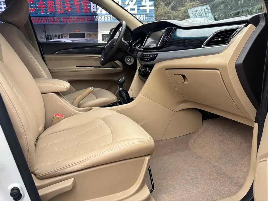 Baojun Baojun 730 2016 1.5L Manual Comfort 7-seater China V 2017 - thumbnail 13