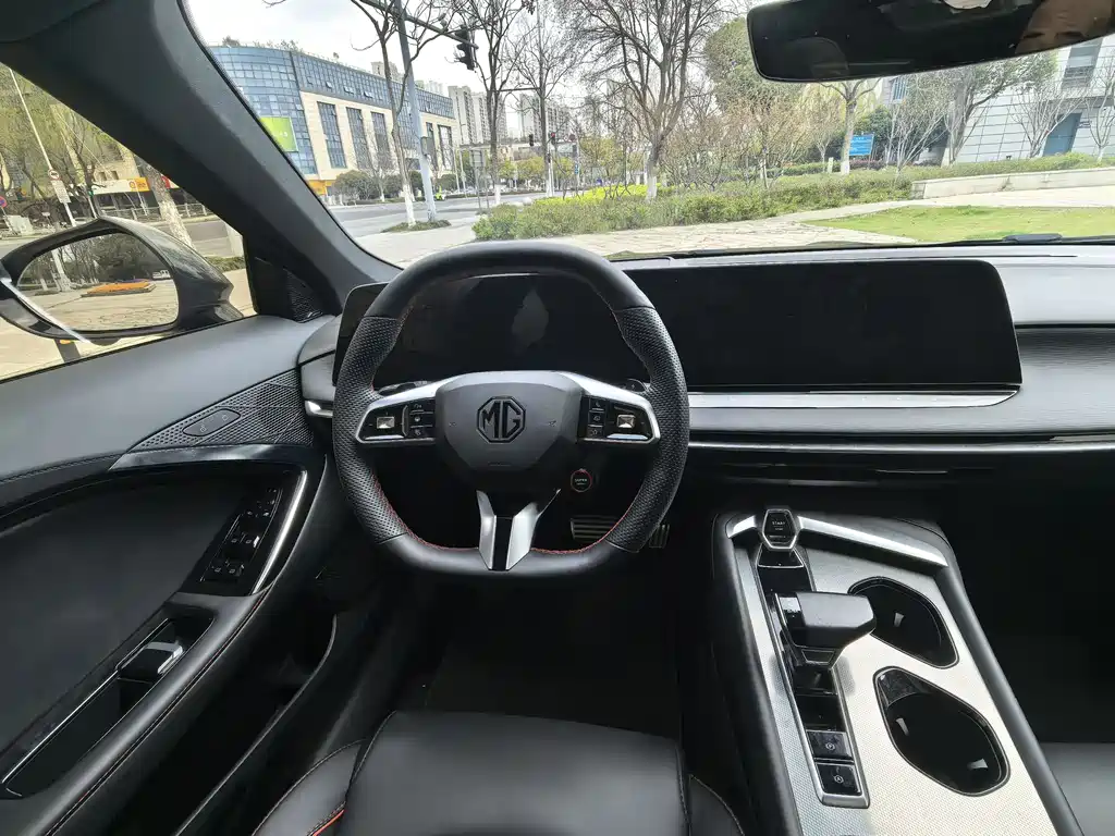 MG MG7 2023 2.0T Automatic Luxury Edition 2024 - thumbnail 10