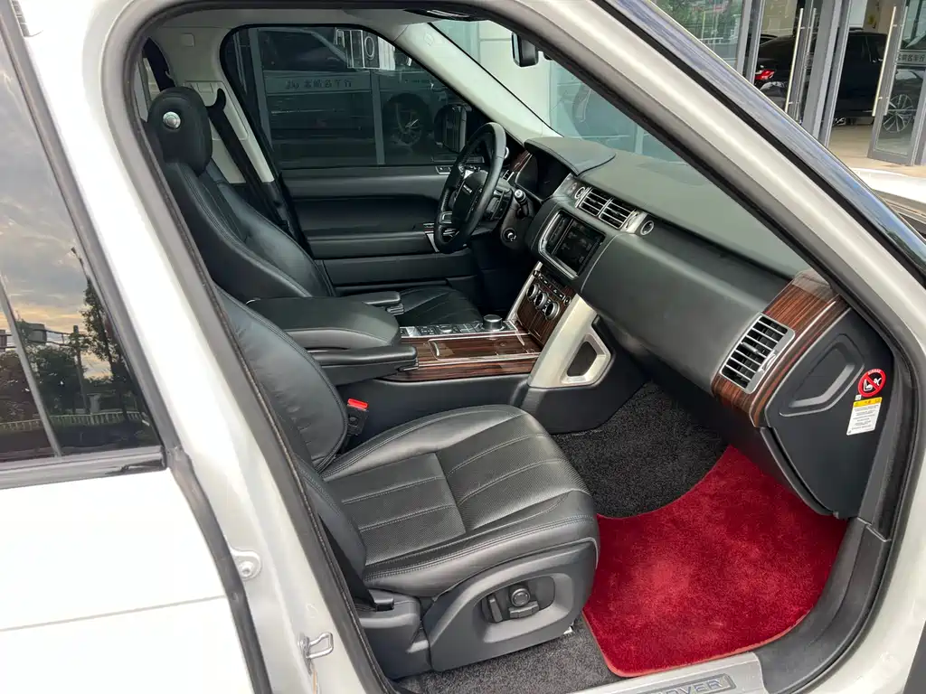 Land Rover Range Rover 2016 3.0 SC V6 Vogue Long Wheelbase 2016 - thumbnail 10