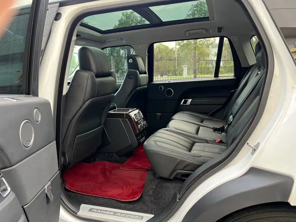 Land Rover Range Rover 2016 3.0 SC V6 Vogue Long Wheelbase 2016 - thumbnail 11