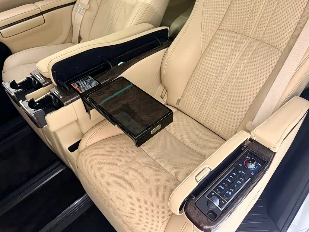 Toyota Alphard 2019 Model Hybrid 2.5L HV Luxury Version 2020 - thumbnail 22