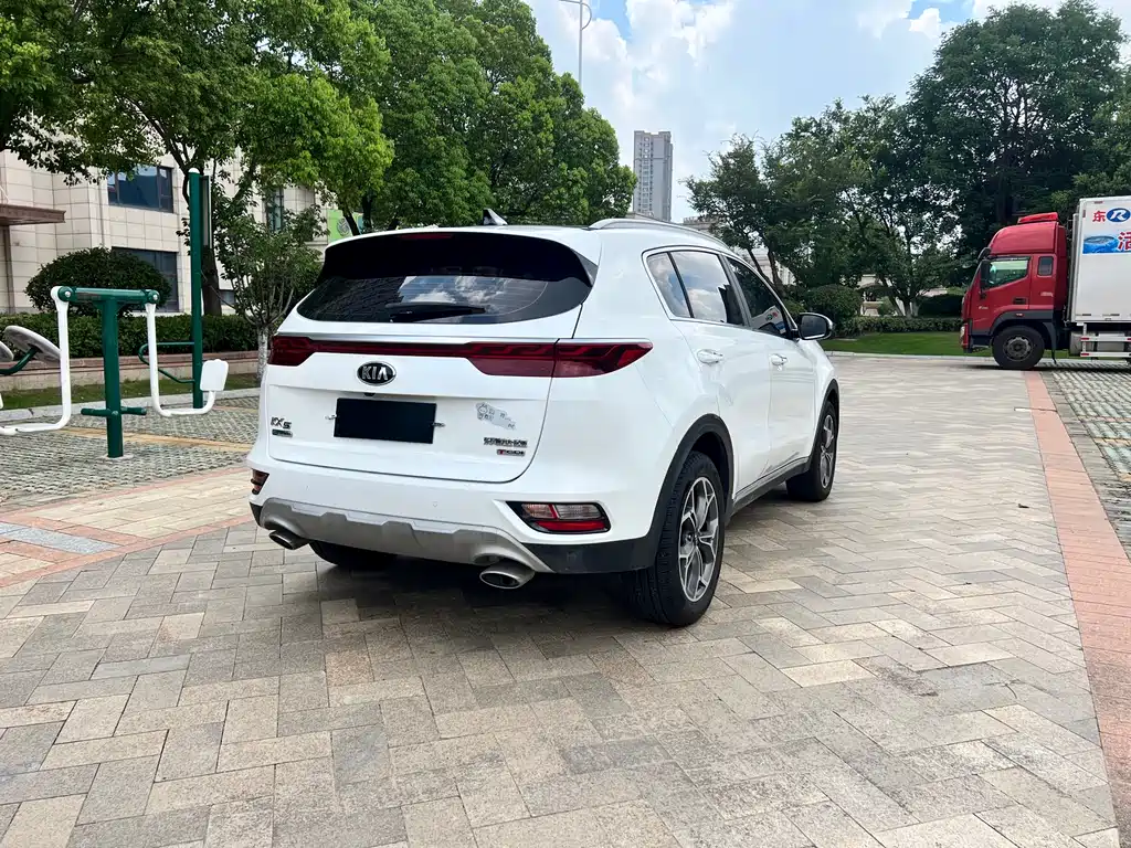 Kia Kia KX5 2019 1.6T Automatic AWD Luxury Edition 2020 - thumbnail 4