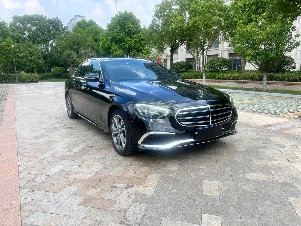 Mercedes-Benz Mercedes-Benz E-Class 2021 E 300 L Sport Fashion Edition 2021 - thumbnail 3