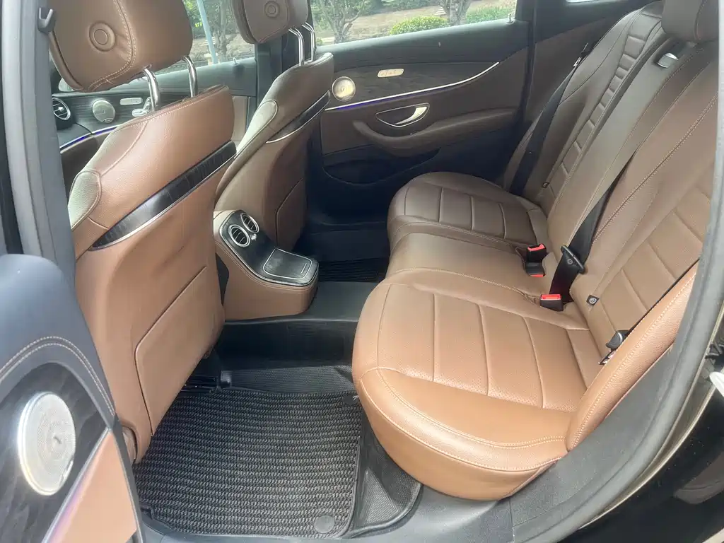 Mercedes-Benz Mercedes-Benz E-Class 2021 E 300 L Sport Fashion Edition 2021 - thumbnail 5