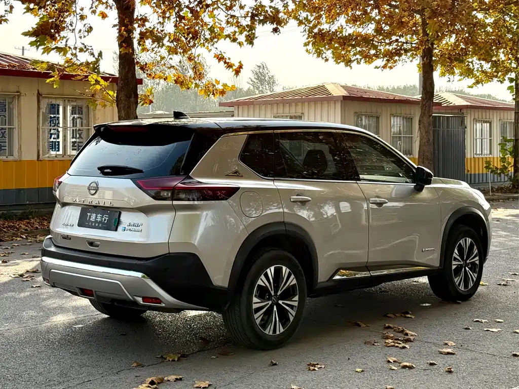 Nissan Nissan X-Trail 2023 e-POWER AWD Luxury Edition 2023 - thumbnail 5