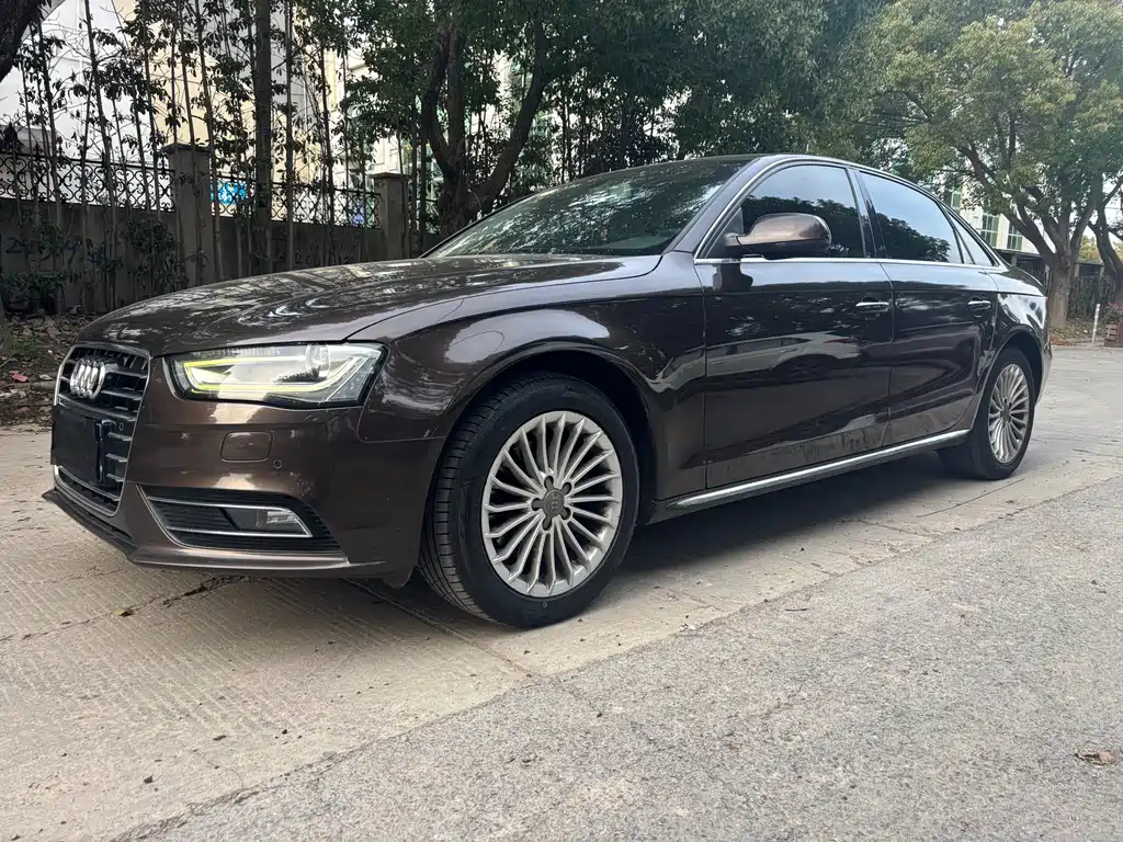 Audi Audi A4L 2016 35 TFSI Classic Edition Automatic Standard 2016 - thumbnail 3