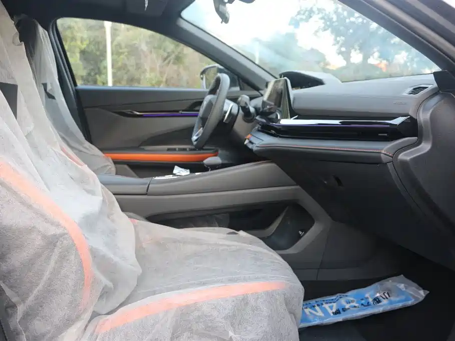 Changan Changan UNI-V 2025 1.5T 500Bar High Energy Edition 2025 - thumbnail 11