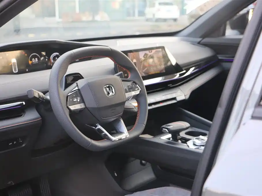 Changan Changan UNI-V 2025 1.5T 500Bar High Energy Edition 2025 - thumbnail 15