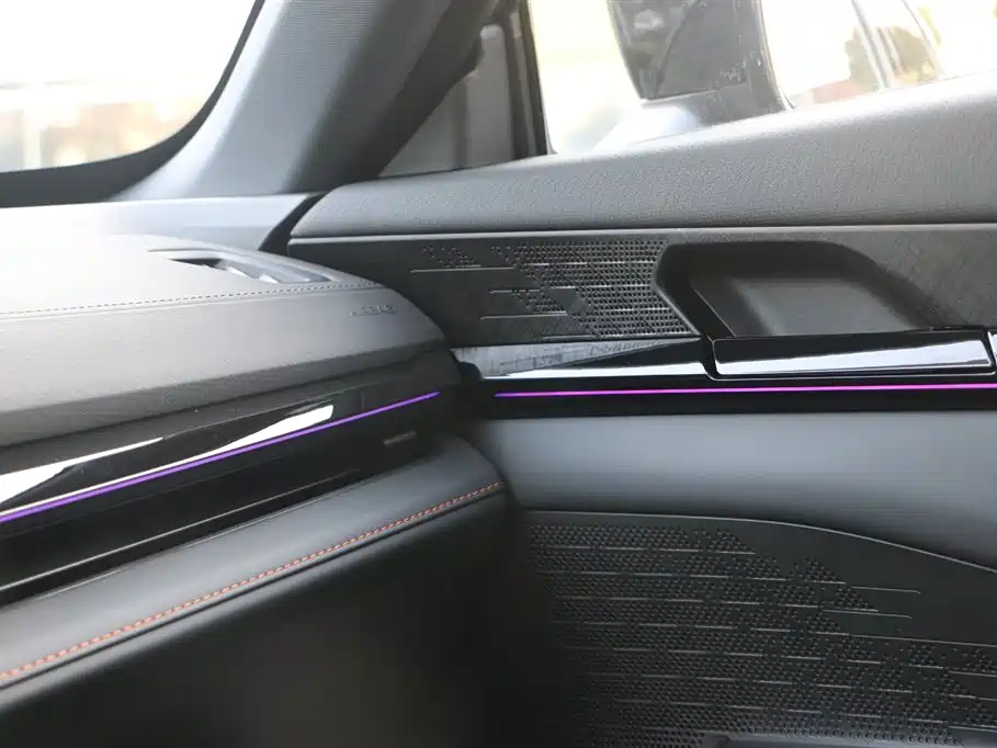 Changan Changan UNI-V 2025 1.5T 500Bar High Energy Edition 2025 - thumbnail 20