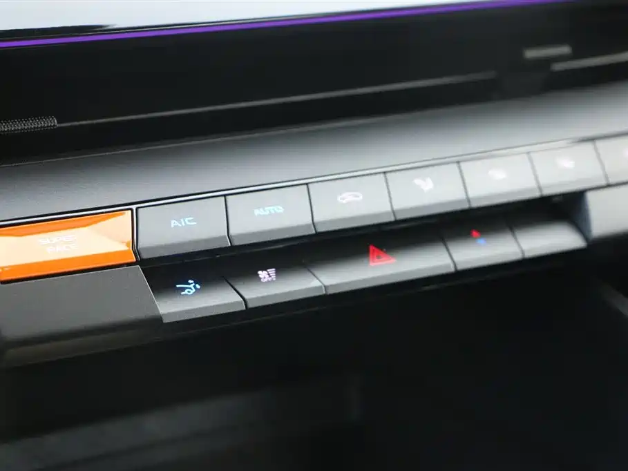 Changan Changan UNI-V 2025 1.5T 500Bar High Energy Edition 2025 - thumbnail 22