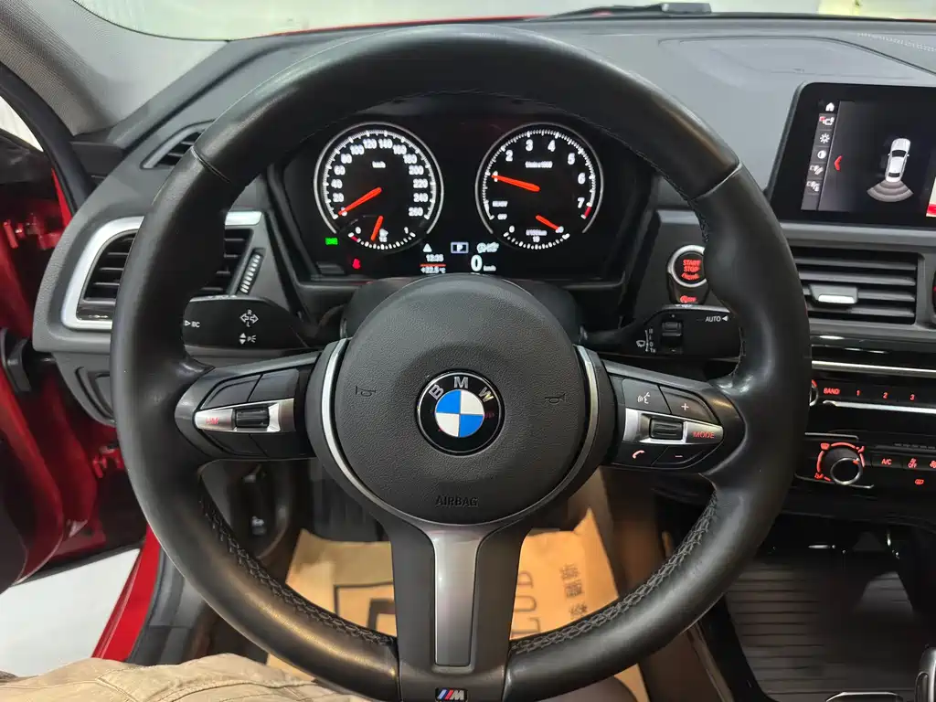 BMW BMW 1 Series 2020 120i M Sport Package 2020 - thumbnail 14