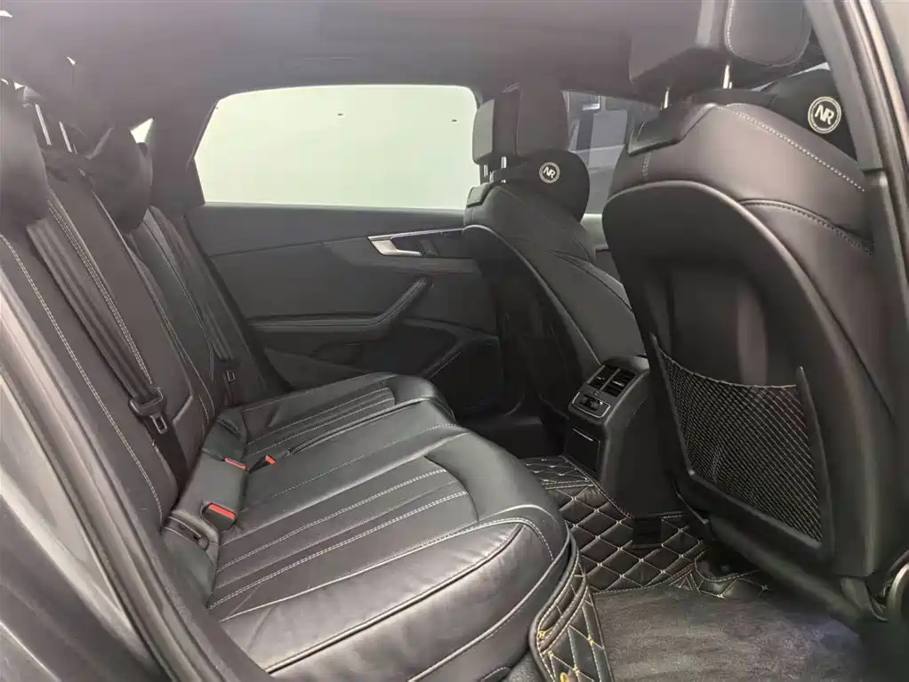 Audi Audi A4L 2023 40 TFSI Premium Dynamic Edition 2023 - thumbnail 10
