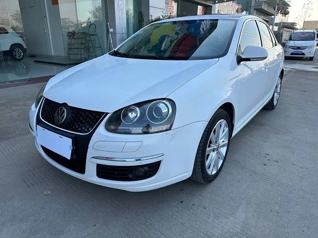 Volkswagen Volkswagen Sagitar 2011 1.8TSI Automatic Championship Edition 2011