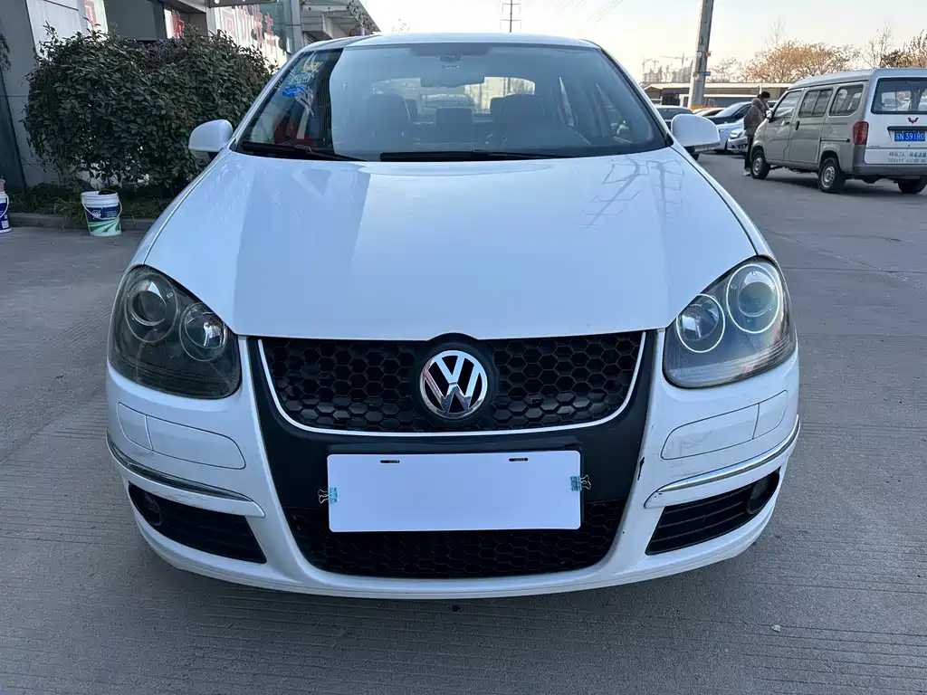 Volkswagen Volkswagen Sagitar 2011 1.8TSI Automatic Championship Edition 2011 - thumbnail 2