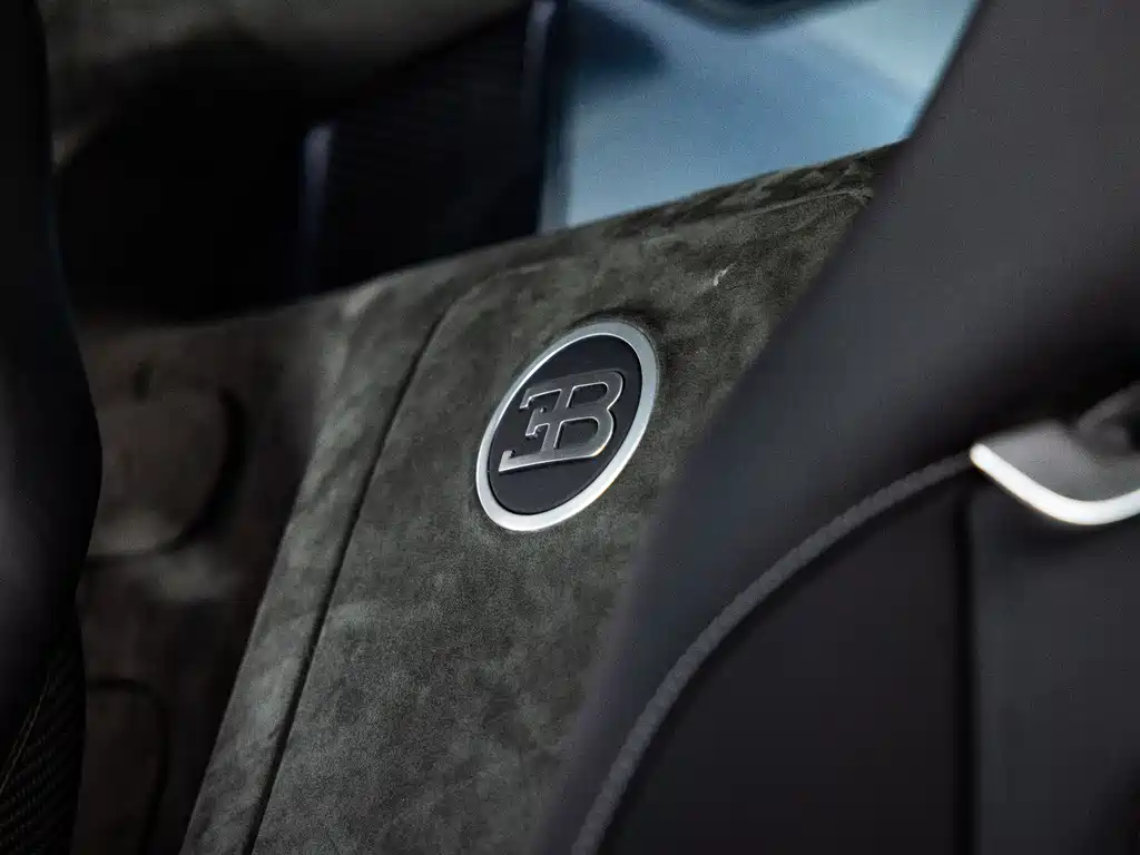Bugatti Veyron 2006 8.0L Automatic 2006 - thumbnail 19
