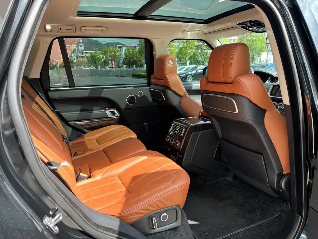 Land Rover Range Rover 2016 3.0 SC V6 Vogue SE Autobiography Long Wheelbase 2016 - thumbnail 13