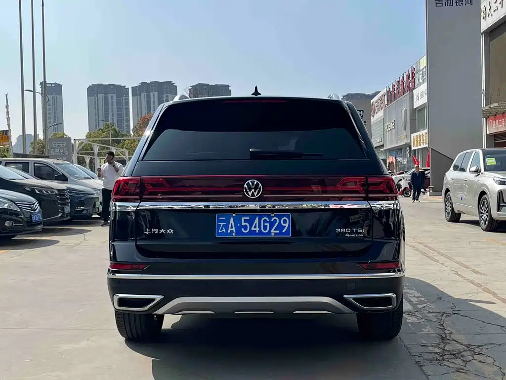Volkswagen Teramont 2022 380TSI 4Motion Premium Luxury Edition 2023 - thumbnail 4