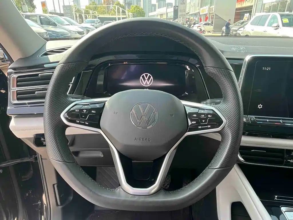 Volkswagen Teramont 2022 380TSI 4Motion Premium Luxury Edition 2023 - thumbnail 7