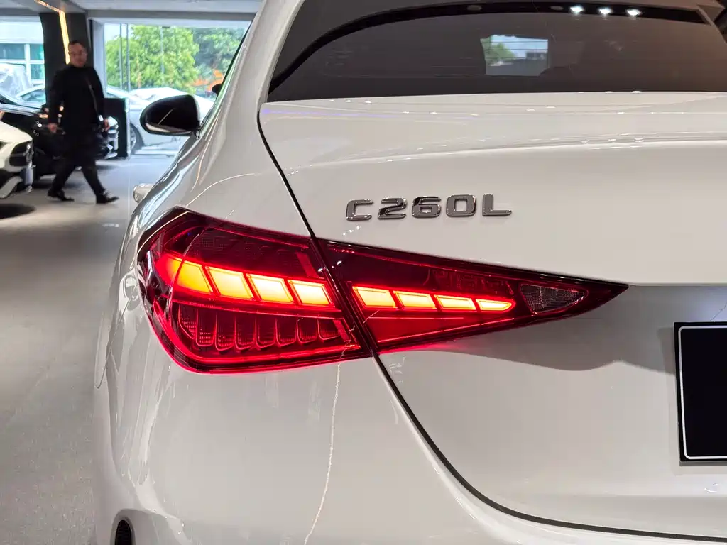 Mercedes-Benz Mercedes-Benz C-Class 2022 C 260 L Sport Edition 2022 - thumbnail 23