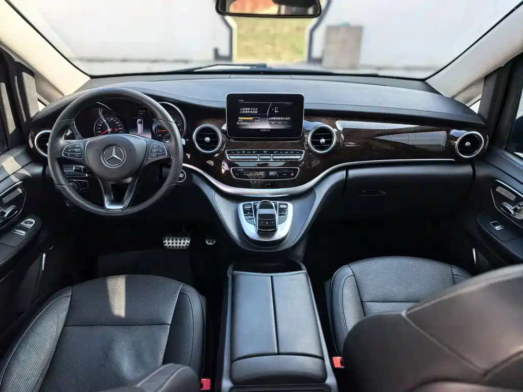 Mercedes-Benz Mercedes-Benz V-Class 2018 V 260 Exclusive Edition Euro V 2019 - thumbnail 9