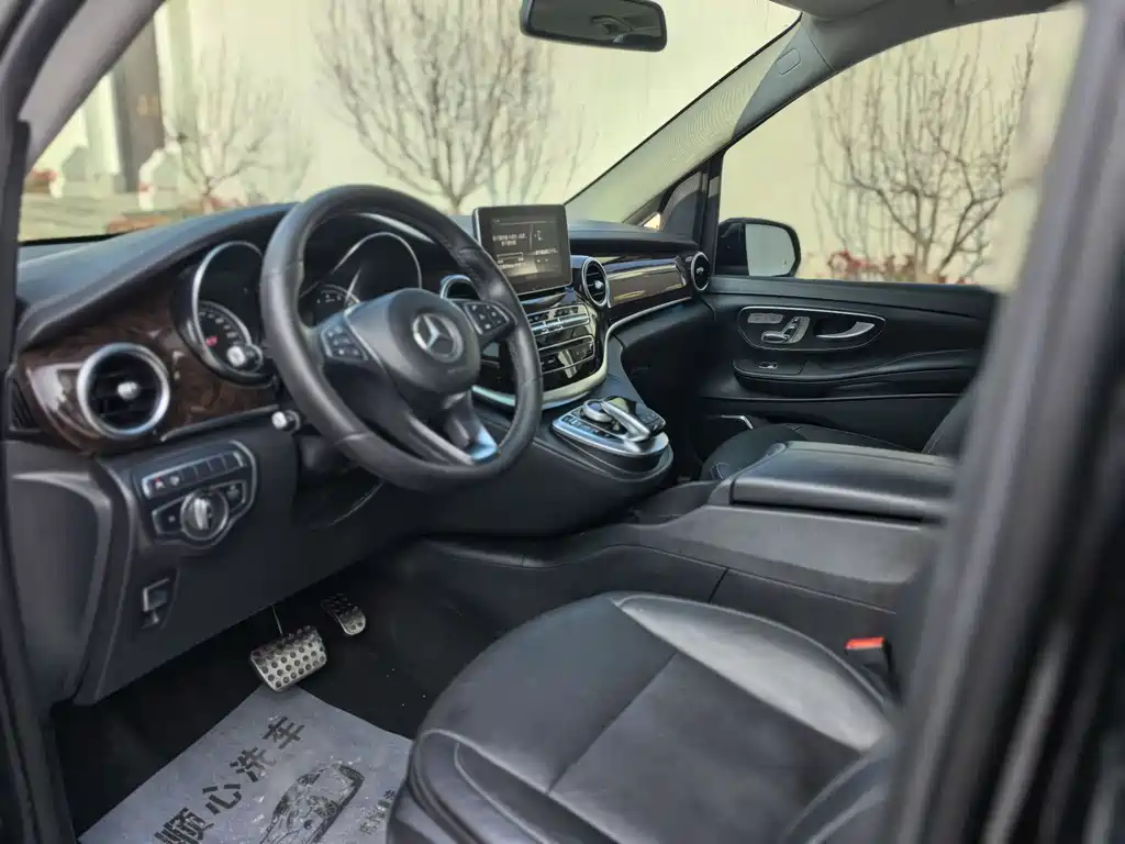 Mercedes-Benz Mercedes-Benz V-Class 2018 V 260 Exclusive Edition Euro V 2019 - thumbnail 11