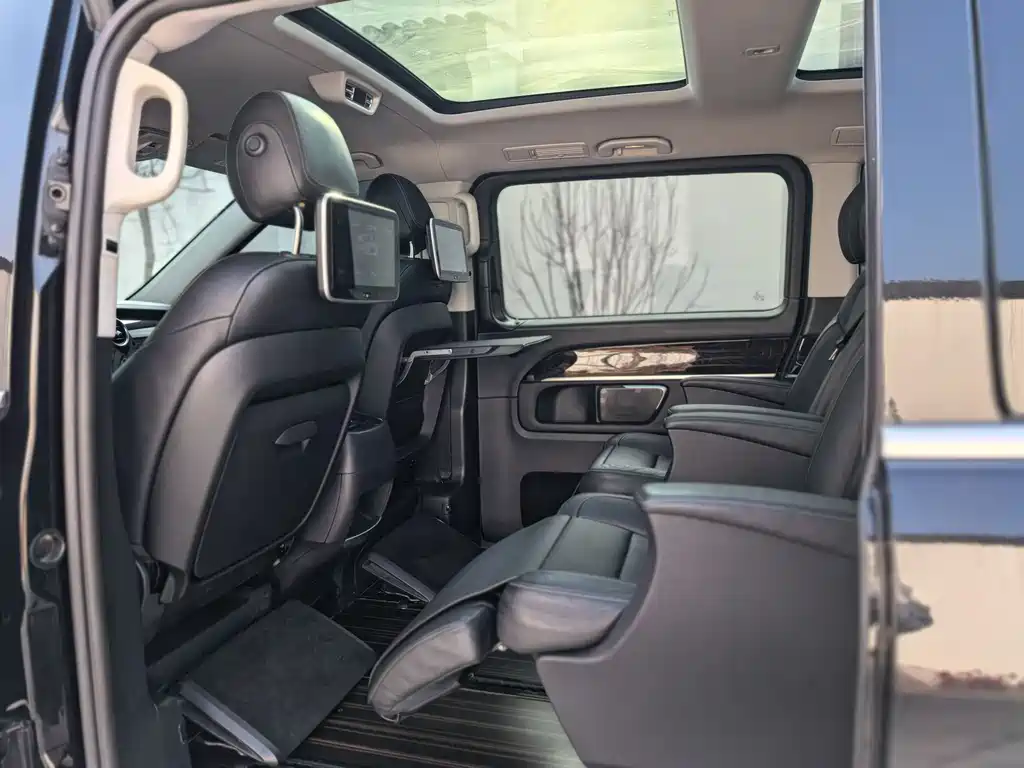 Mercedes-Benz Mercedes-Benz V-Class 2018 V 260 Exclusive Edition Euro V 2019 - thumbnail 13