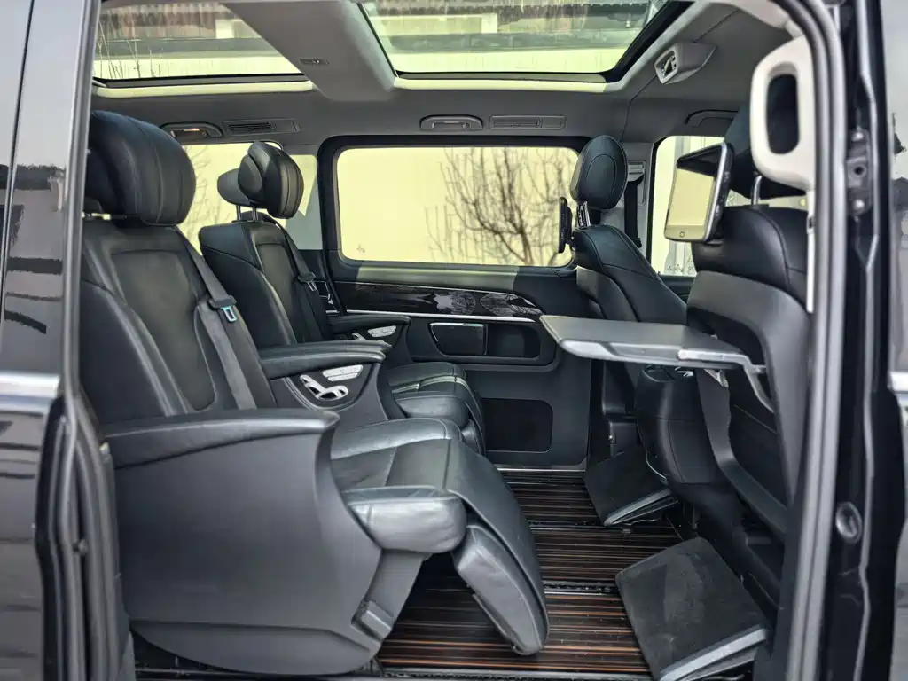 Mercedes-Benz Mercedes-Benz V-Class 2018 V 260 Exclusive Edition Euro V 2019 - thumbnail 16