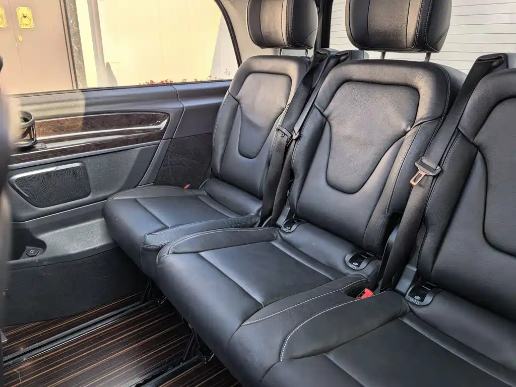 Mercedes-Benz Mercedes-Benz V-Class 2018 V 260 Exclusive Edition Euro V 2019 - thumbnail 17