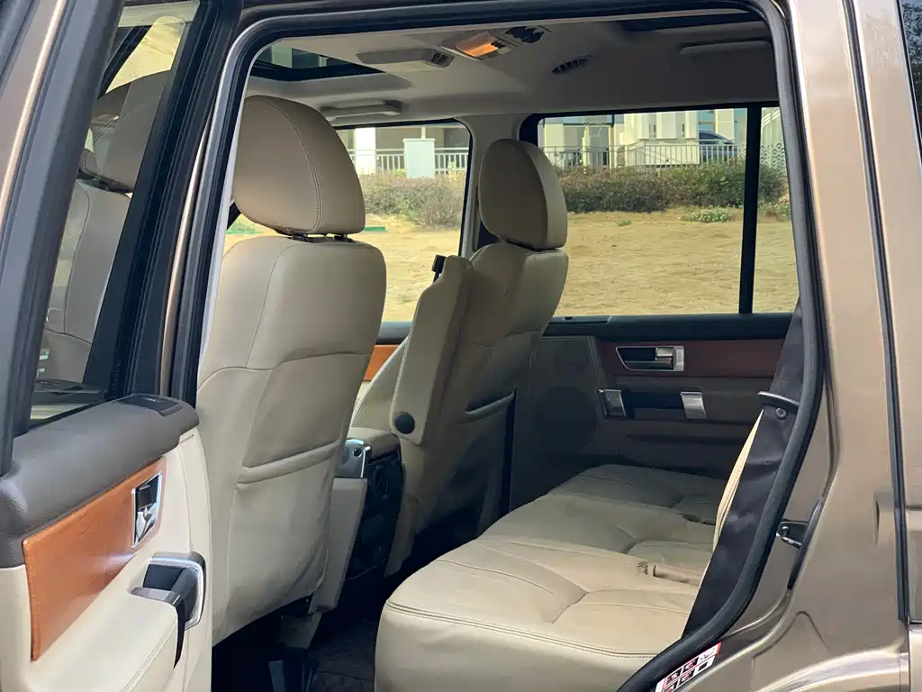 Land Rover Discovery 2012 3.0 SDV6 HSE Diesel 2012 - thumbnail 8