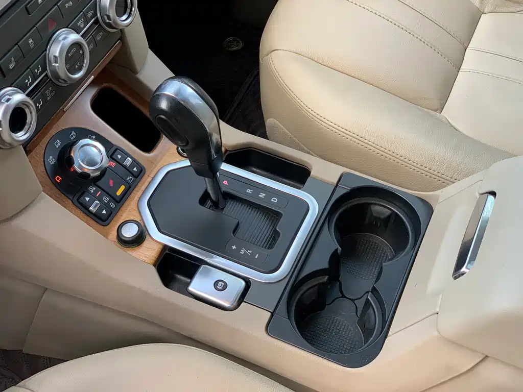 Land Rover Discovery 2012 3.0 SDV6 HSE Diesel 2012 - thumbnail 9