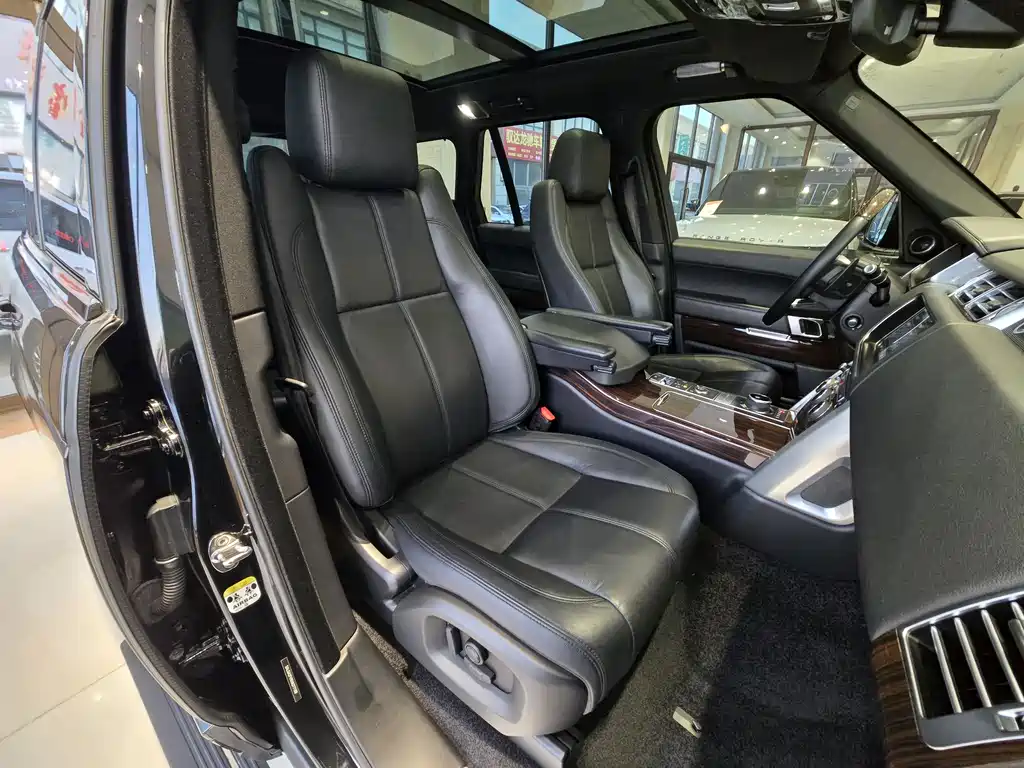 Land Rover Range Rover 2017 3.0 SC V6 Vogue 2018 - thumbnail 13