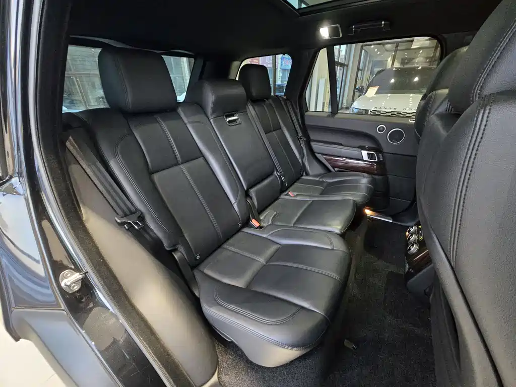 Land Rover Range Rover 2017 3.0 SC V6 Vogue 2018 - thumbnail 15