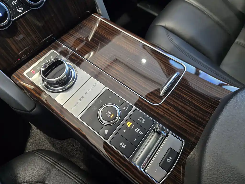 Land Rover Range Rover 2017 3.0 SC V6 Vogue 2018 - thumbnail 22