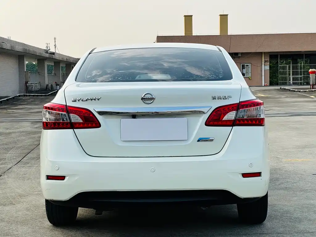 Nissan Nissan Sylphy 2014 1.6XV CVT Premium Edition 2015 - thumbnail 5
