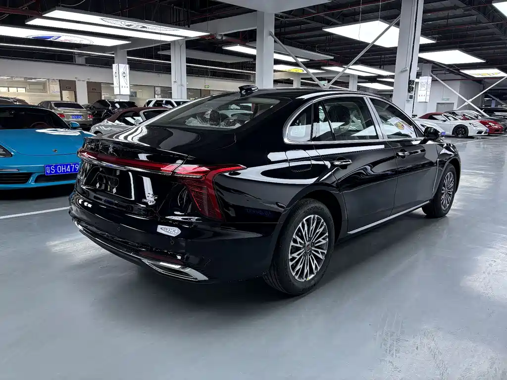 Hongqi Hongqi H5 2025 1.5T DCT Flag Rhythm Edition 2026 - thumbnail 14