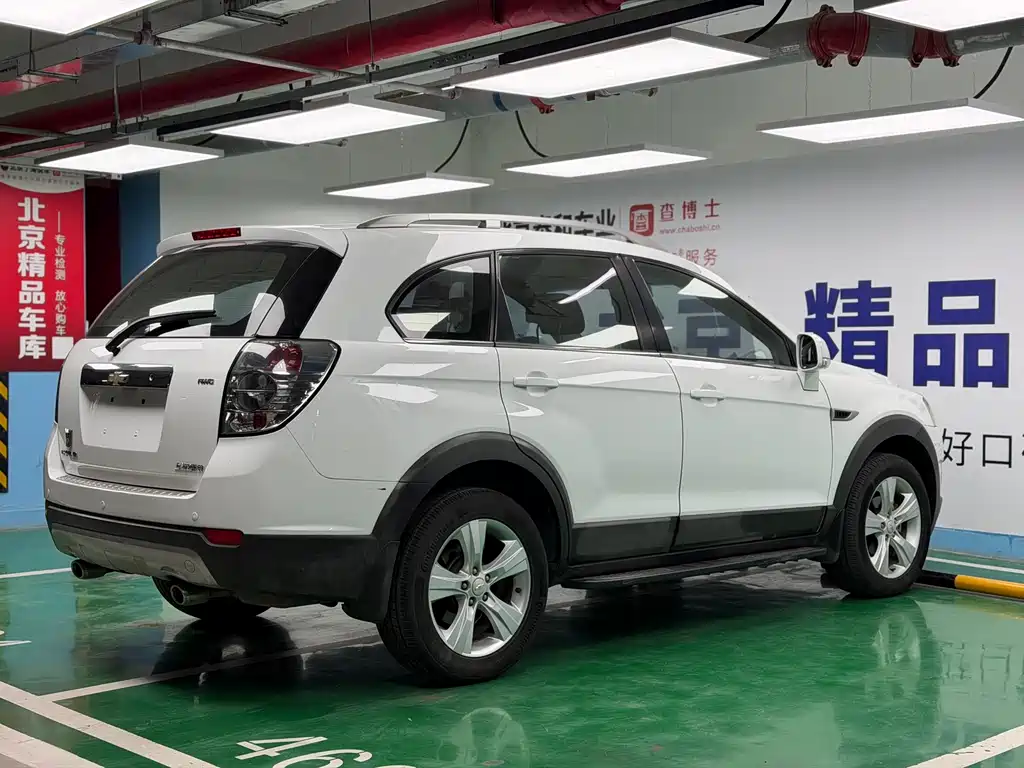 Chevrolet Chevrolet Captiva 2012 2.4L AWD Flagship Edition 7-seater 2012 - thumbnail 8
