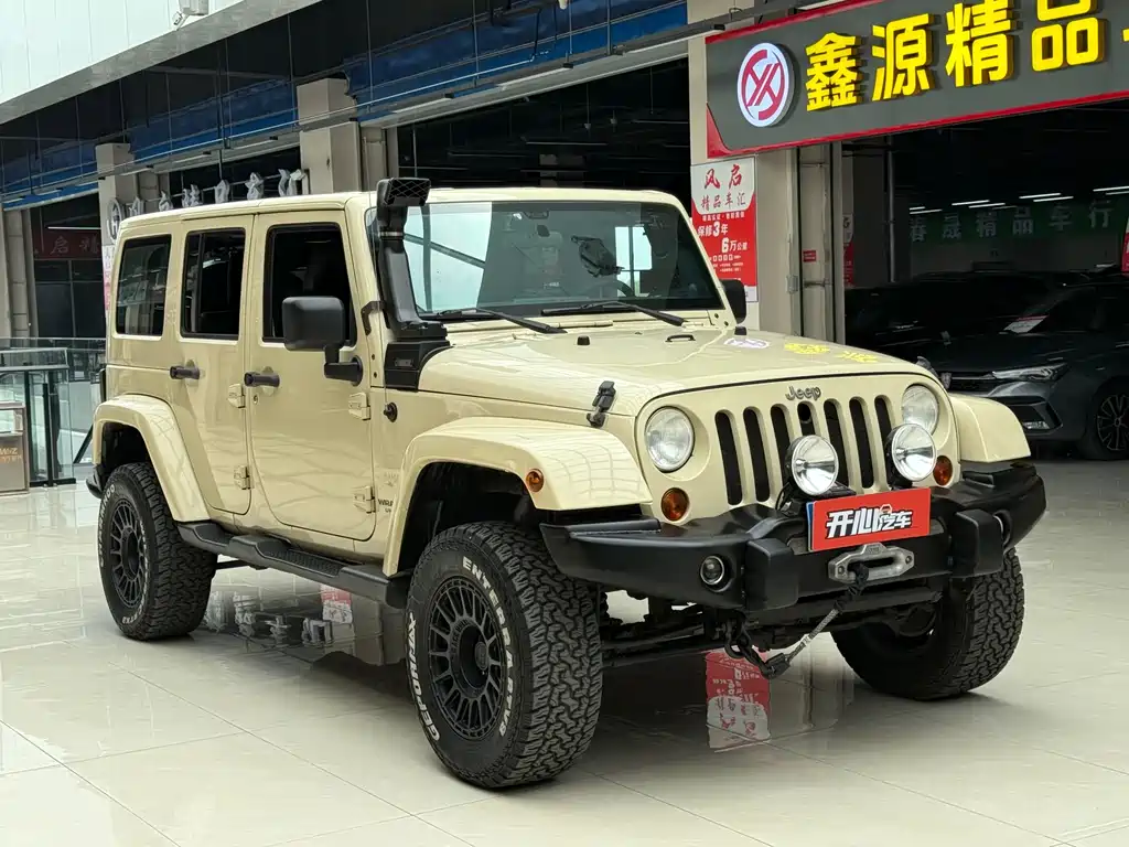 Jeep Jeep Wrangler 2012 3.6L Sahara 4-door 2011 - thumbnail 3