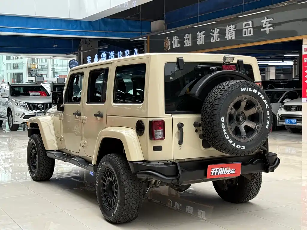 Jeep Jeep Wrangler 2012 3.6L Sahara 4-door 2011 - thumbnail 5