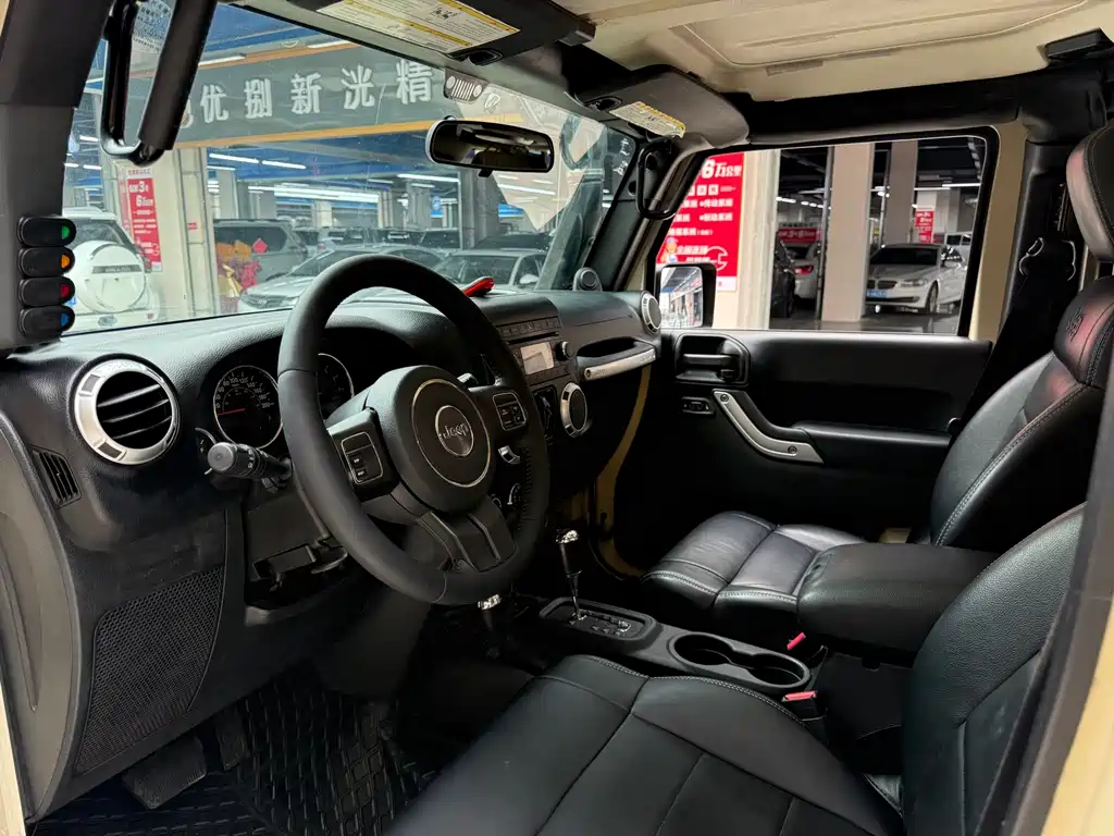 Jeep Jeep Wrangler 2012 3.6L Sahara 4-door 2011 - thumbnail 12