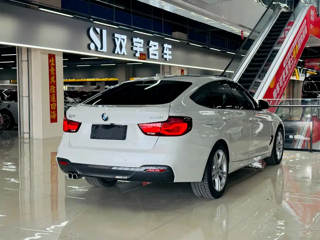 BMW BMW 3 Series GT 2020 320i M Sport Package 2021 - thumbnail 3