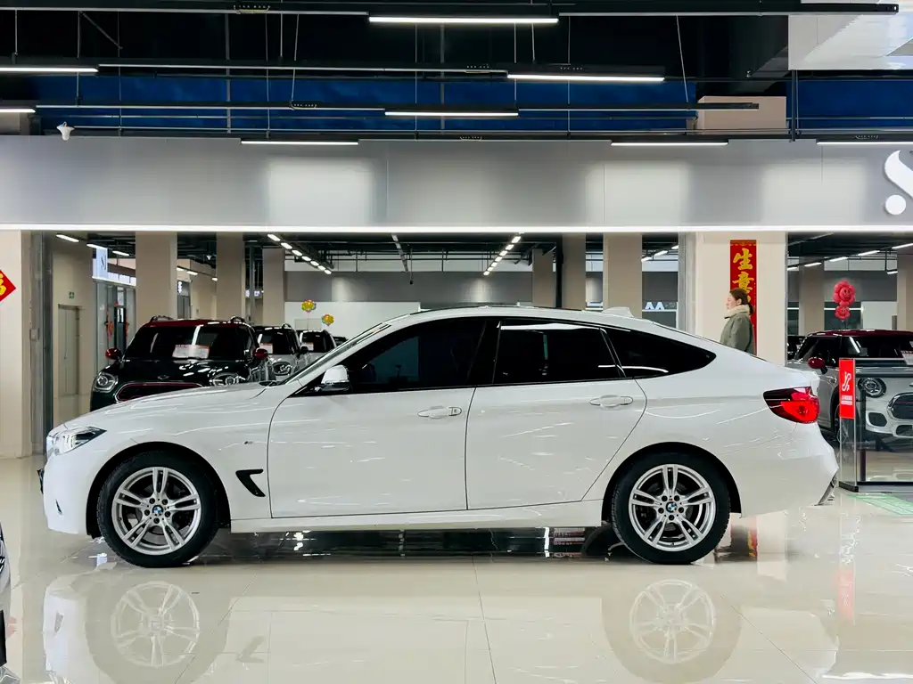 BMW BMW 3 Series GT 2020 320i M Sport Package 2021 - thumbnail 4