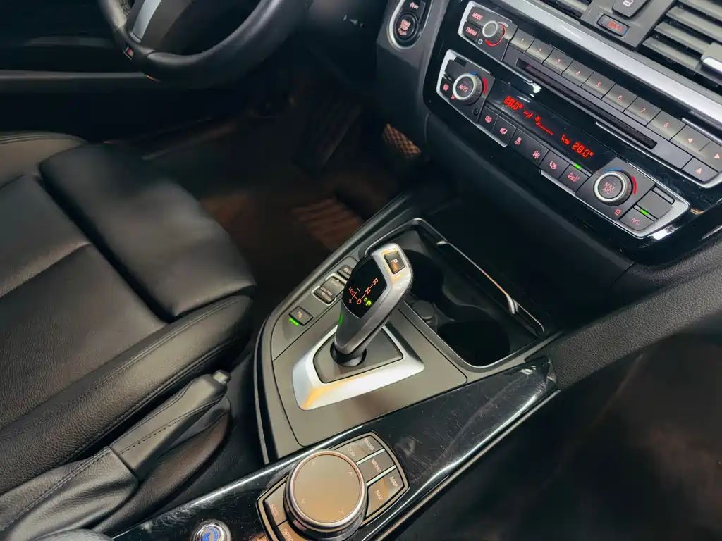 BMW BMW 3 Series GT 2020 320i M Sport Package 2021 - thumbnail 16