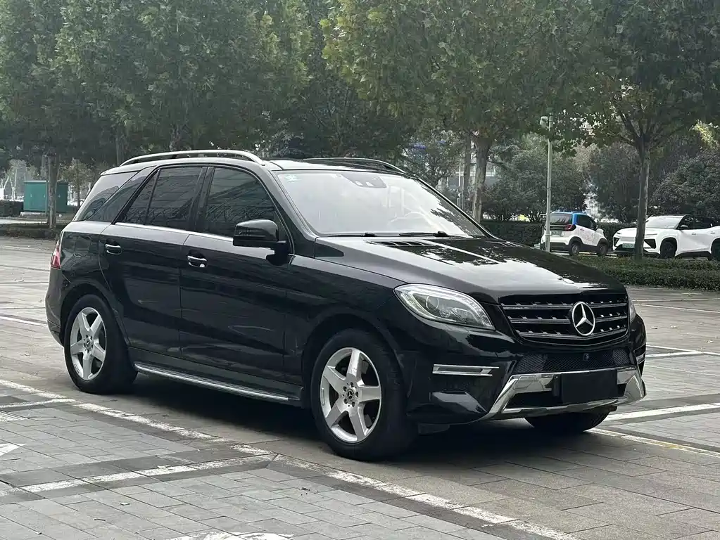 Mercedes-Benz Mercedes-Benz M-Class 2012 ML 350 Luxury Edition 2013 - thumbnail 3