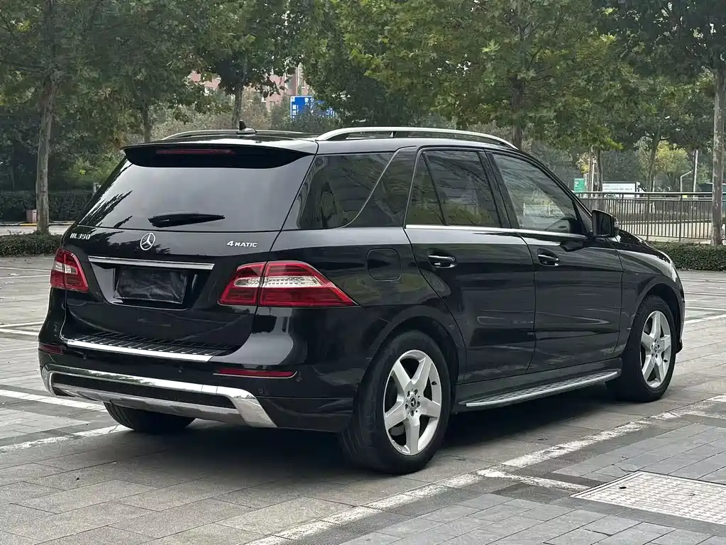 Mercedes-Benz Mercedes-Benz M-Class 2012 ML 350 Luxury Edition 2013 - thumbnail 8
